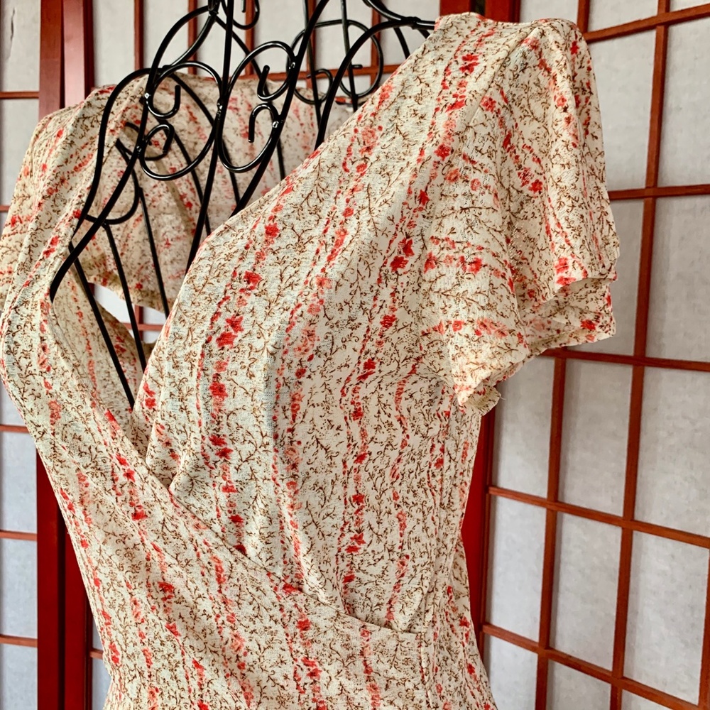 Eyeshadow Stretch Floral Sheer Top - Picture 2 of 7